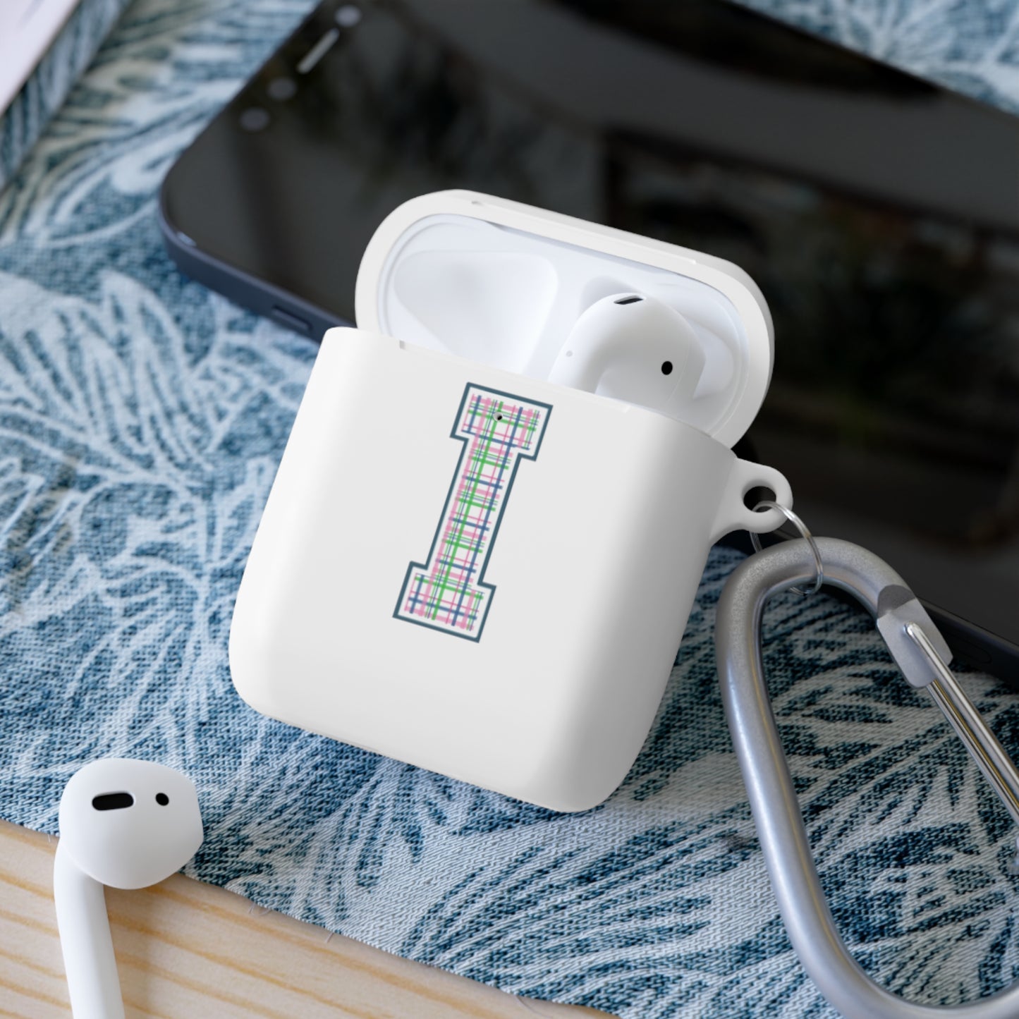 Preppy Letter I AirPods Case Cover
