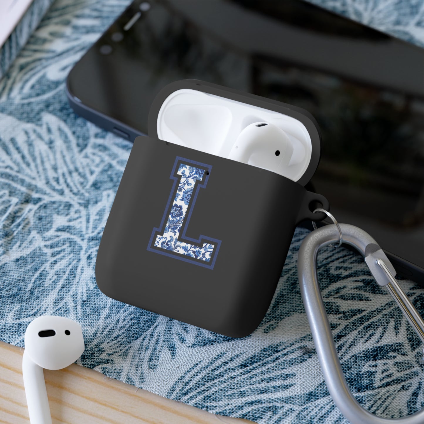 Chinoiserie Letter L AirPods Case Cover