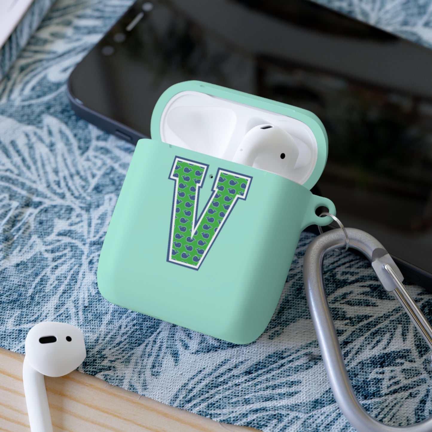 Preppy Letter V AirPods Case Cover