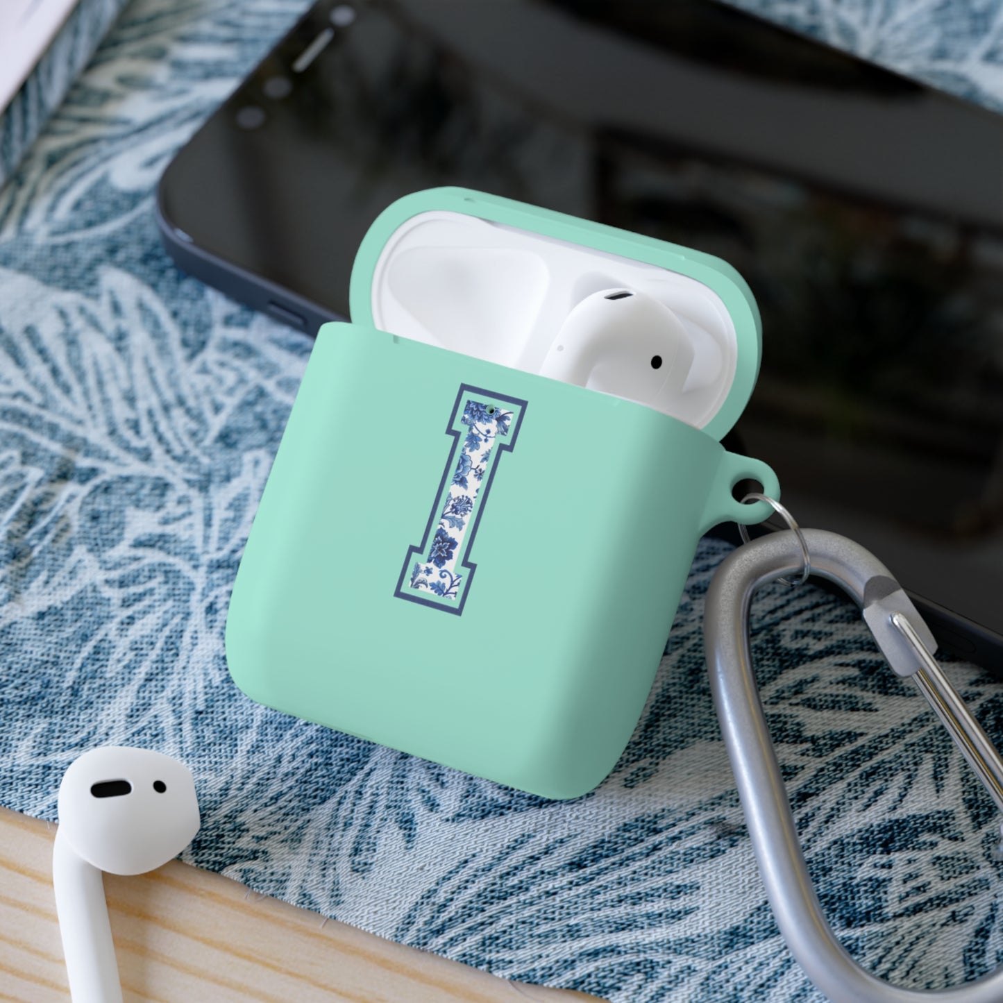 Chinoiserie Letter I AirPods Case Cover