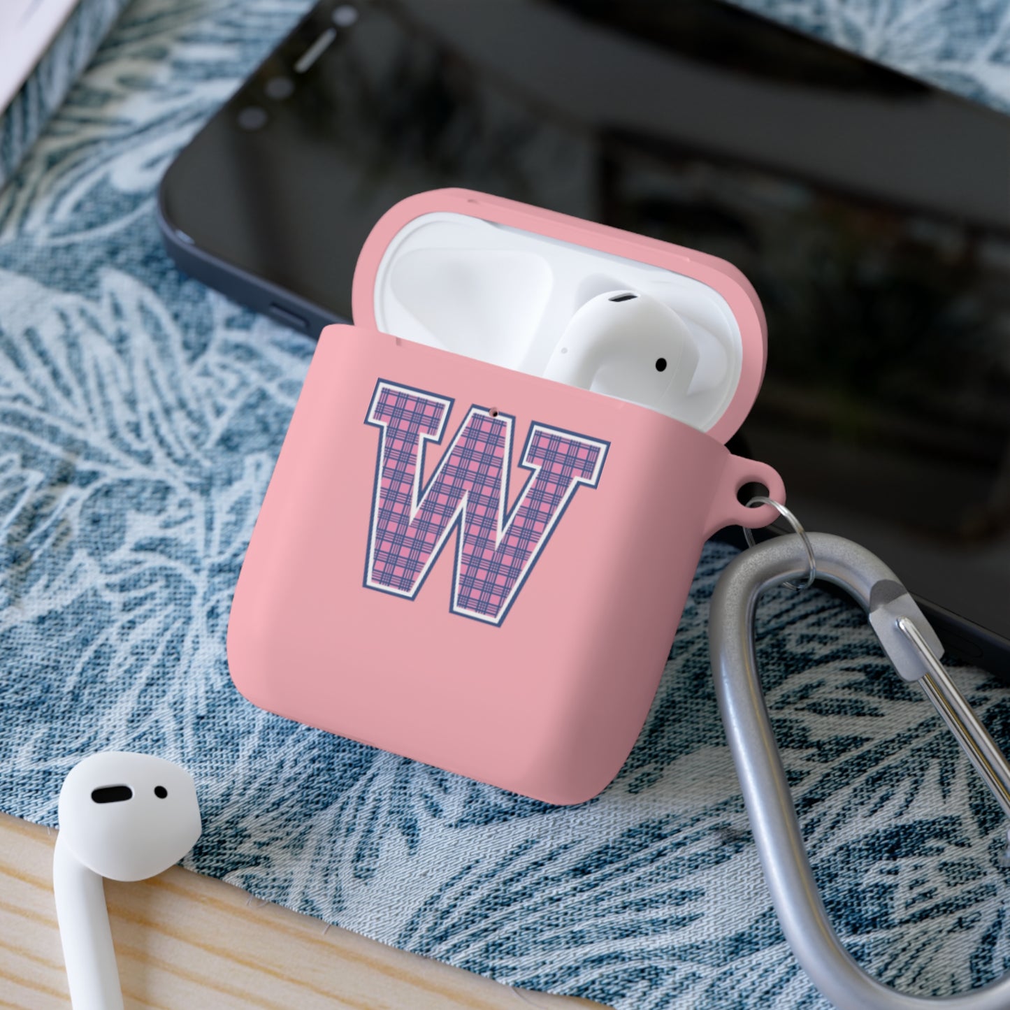 Preppy Letter W AirPods Case Cover