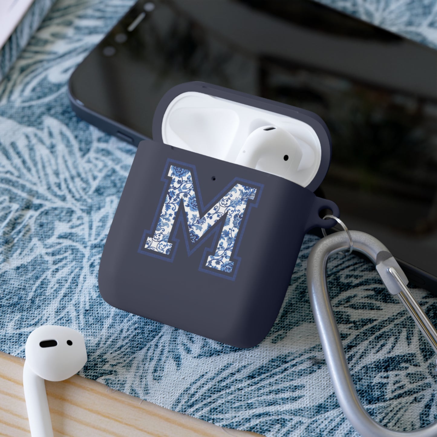 Chinoiserie Letter M AirPods Case Cover