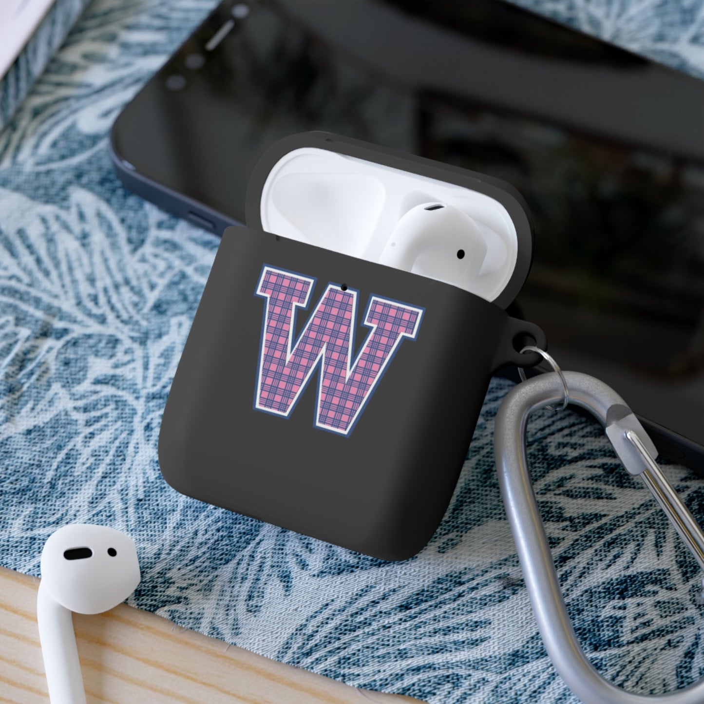 Preppy Letter W AirPods Case Cover